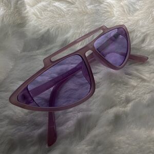 Chic Lavender Cat-Eye Sunglasses